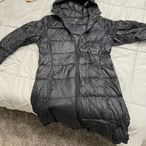 Uniqlo Large packable down travel coat